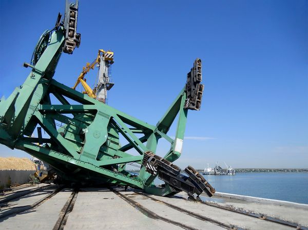 Maritime crane accident off of a Houston harbor